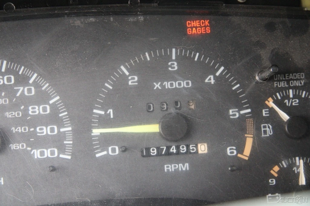 1997 Chevrolet S-10 Blazer 2nd Gen - Image 14 of 21