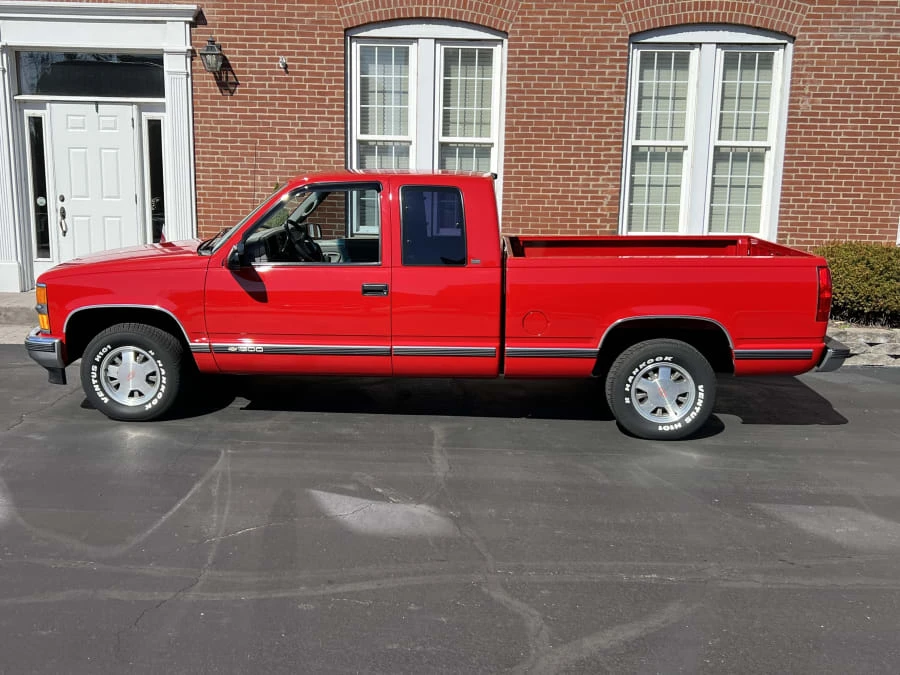 1997 Chevrolet C/K 4th Gen - Image 2 of 8