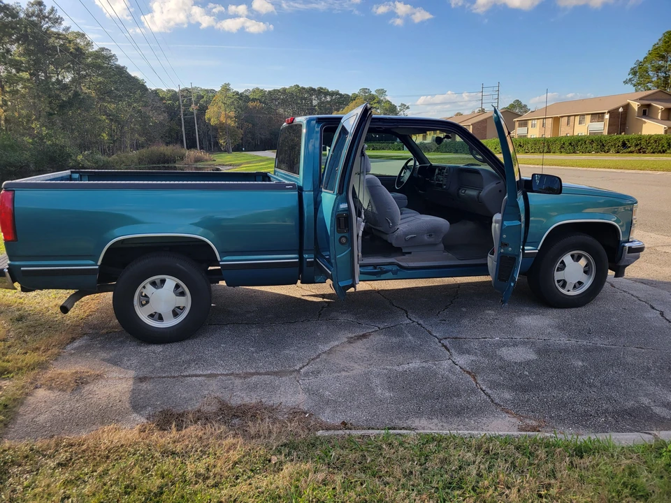 1997 Chevrolet C/K 4th Gen - Image 16 of 31