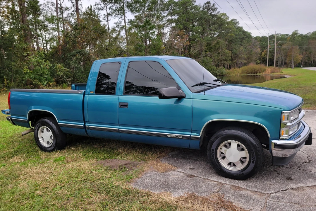 1997 Chevrolet C/K 4th Gen - Image 3 of 31