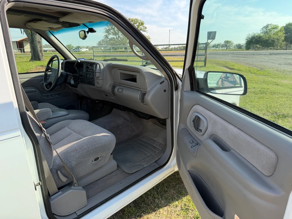 1997 Chevrolet C/K 4th Gen - Image 8 of 27