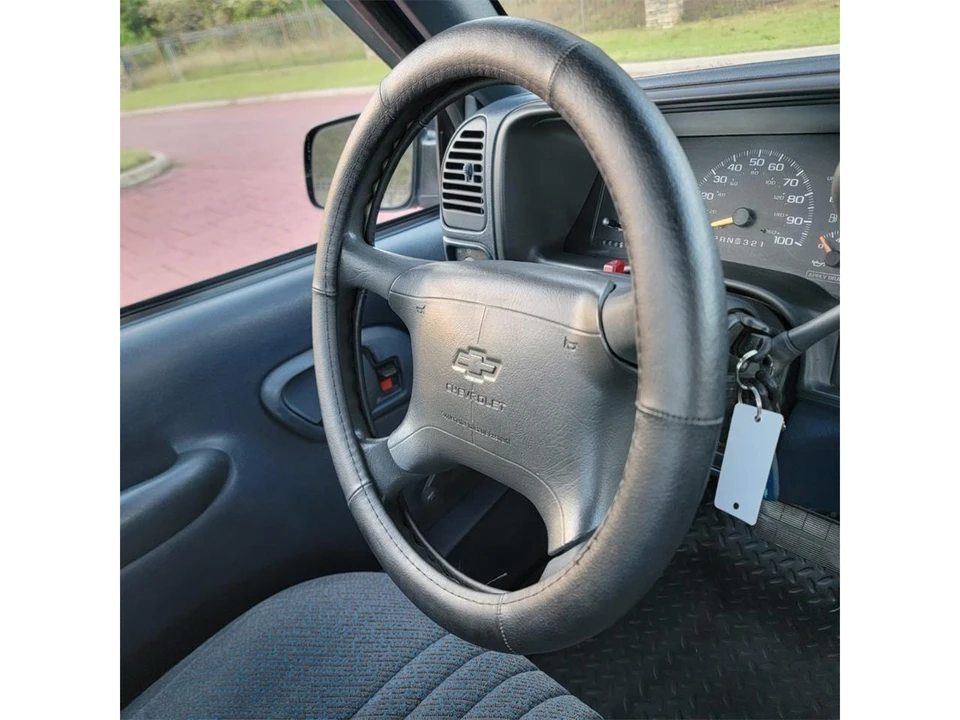 1997 Chevrolet C/K 4th Gen - Image 25 of 31