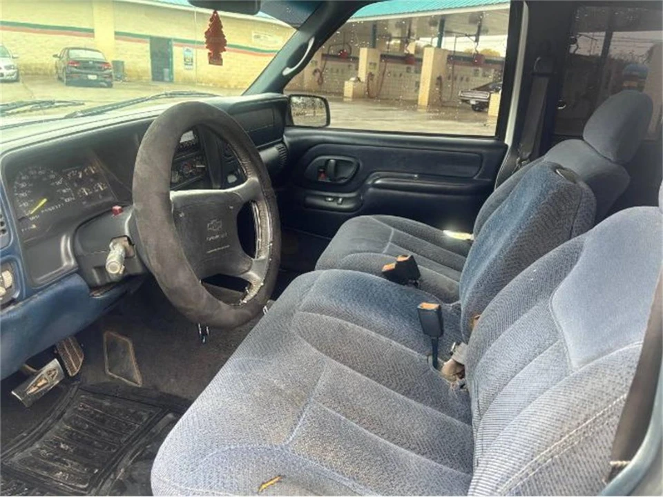 1997 Chevrolet C/K 4th Gen - Image 4 of 6