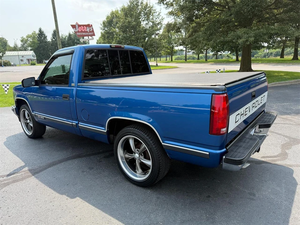 1997 Chevrolet C/K 4th Gen - Image 6 of 21