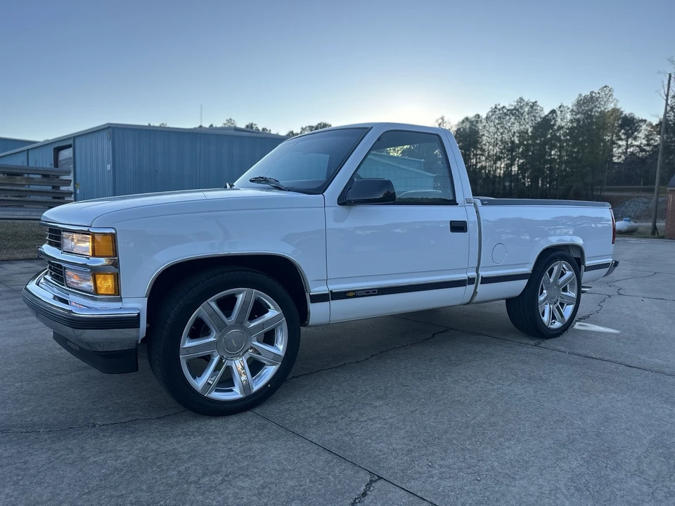 1997 Chevrolet C/K 4th Gen - Image 2 of 21