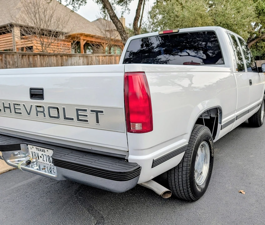 1997 Chevrolet C/K 4th Gen - Image 4 of 21