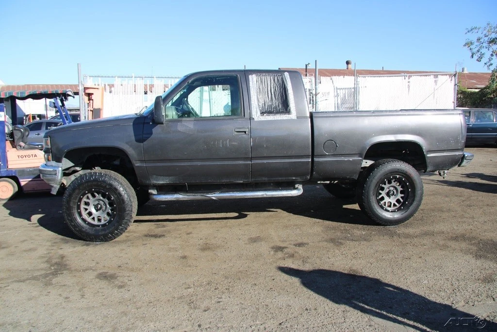 1997 Chevrolet C/K 4th Gen - Image 3 of 21