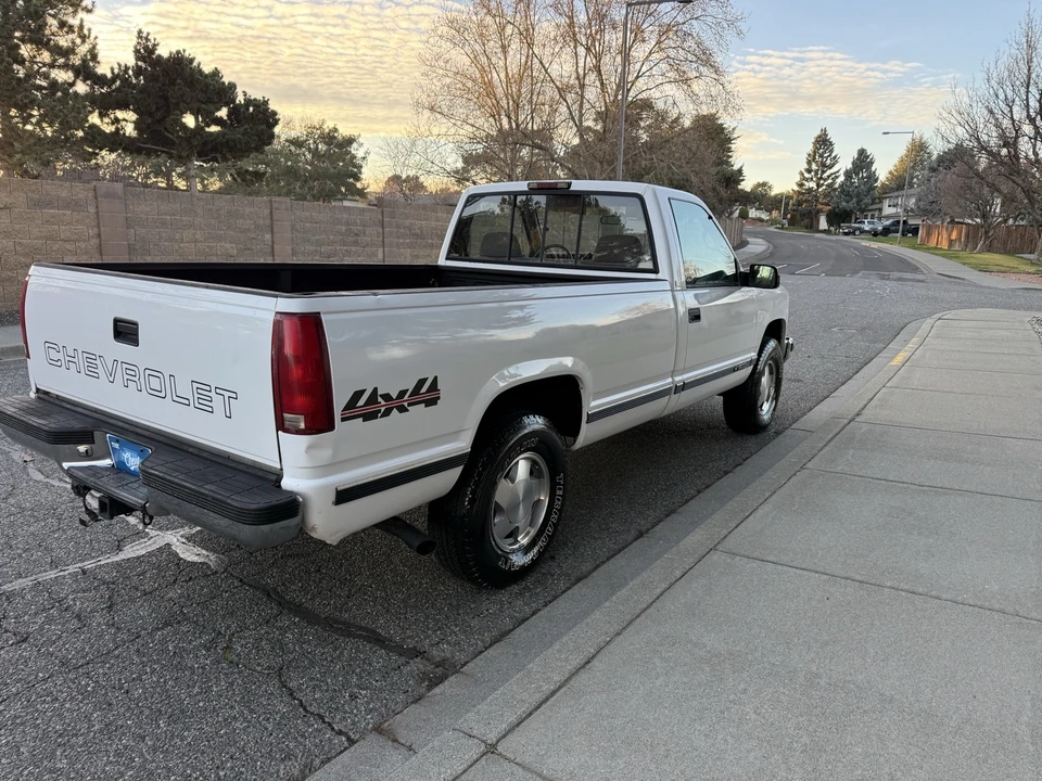1997 Chevrolet C/K 4th Gen - Image 5 of 21