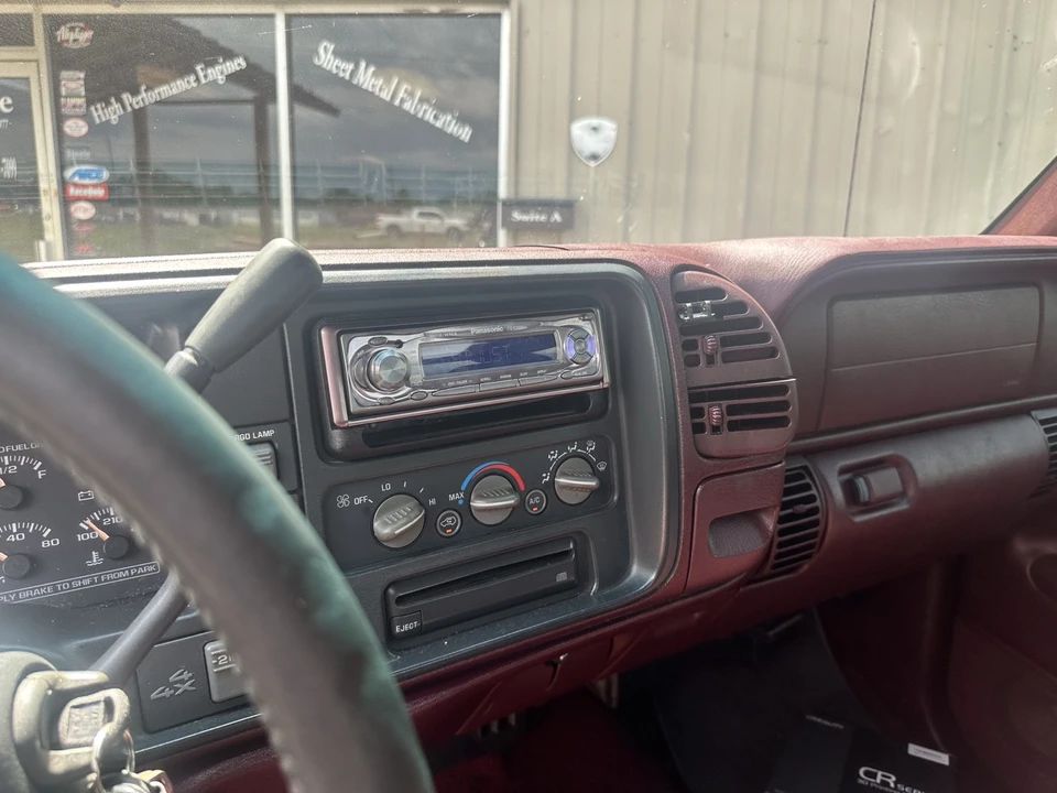 1997 Chevrolet C/K 4th Gen - Image 9 of 12