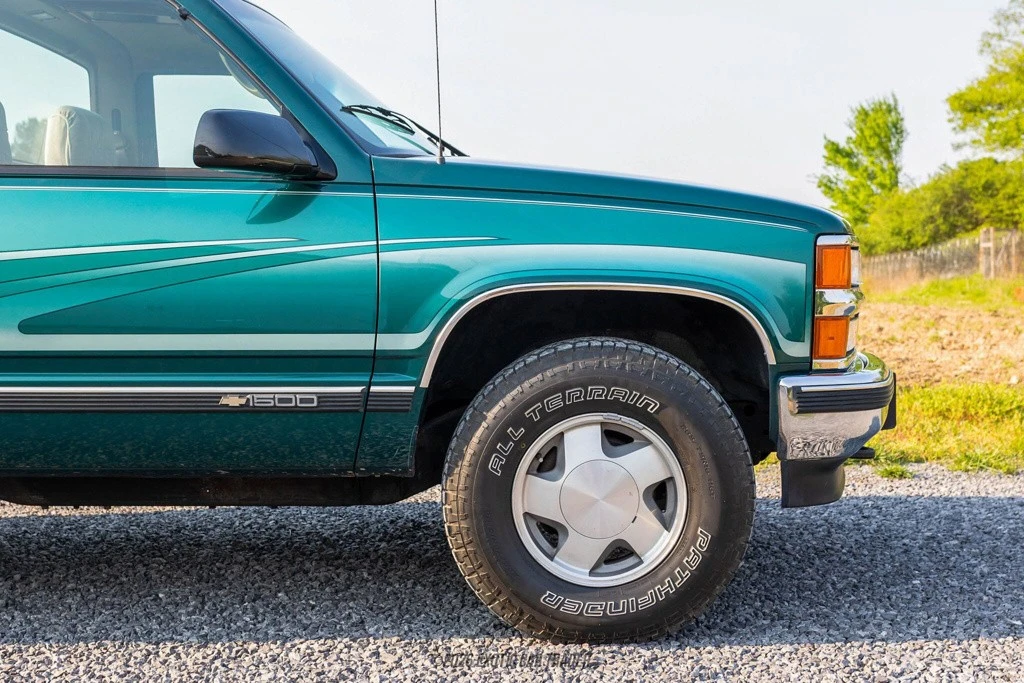 1997 Chevrolet C/K 4th Gen - Image 11 of 12