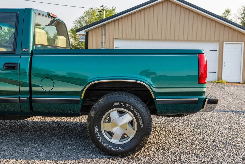 1997 Chevrolet C/K 4th Gen - Image 5 of 12