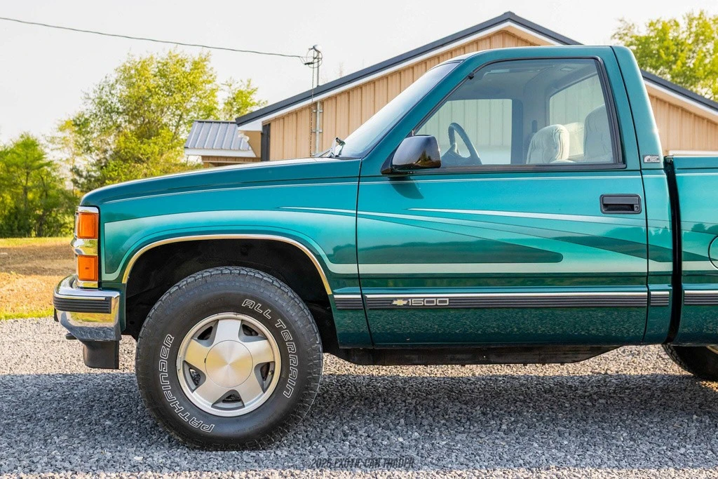 1997 Chevrolet C/K 4th Gen - Image 4 of 12