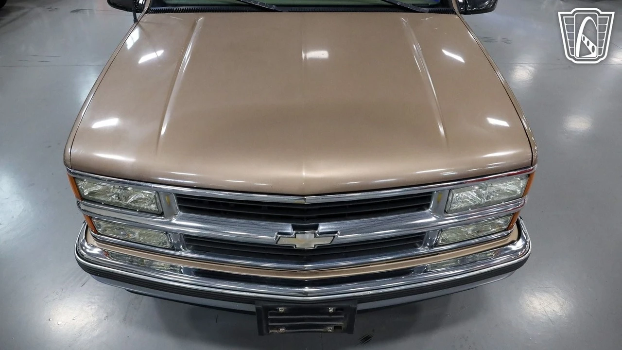 1997 Chevrolet C/K 4th Gen - Image 8 of 12