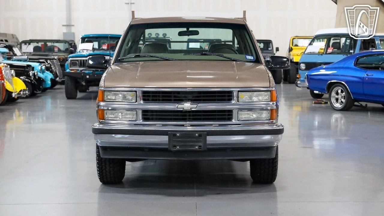 1997 Chevrolet C/K 4th Gen - Image 4 of 12