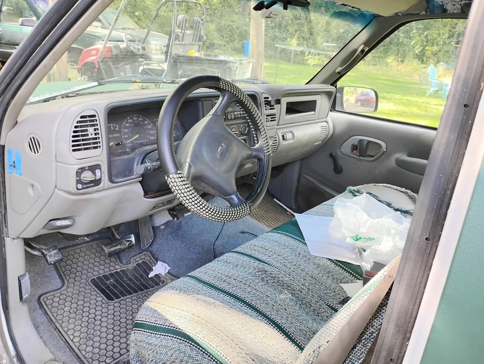 1997 Chevrolet C/K 4th Gen - Image 5 of 7