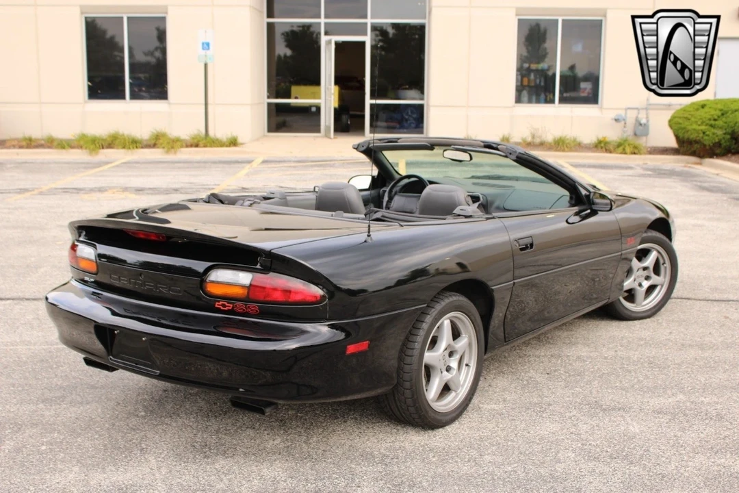 1997 Chevrolet Camaro 4th Gen - Image 10 of 12