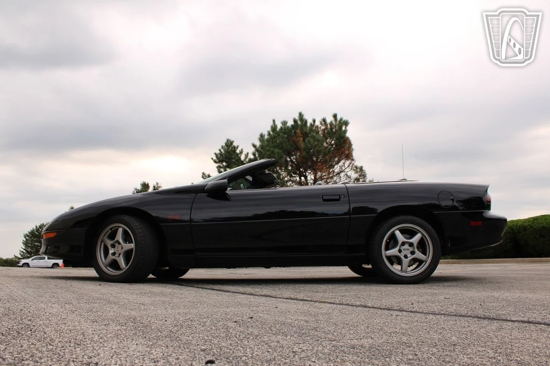 1997 Chevrolet Camaro 4th Gen - Image 8 of 12