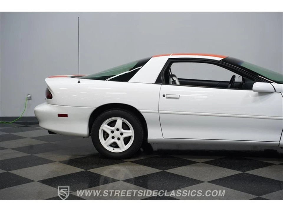1997 Chevrolet Camaro 4th Gen - Image 27 of 31