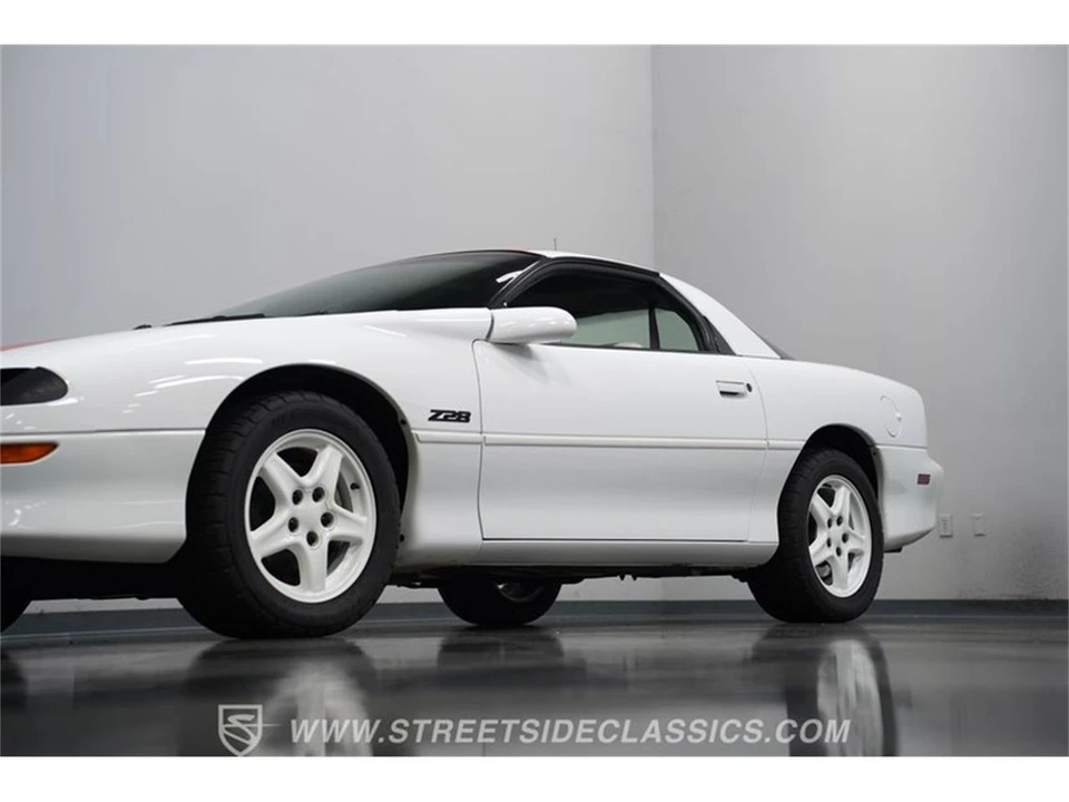 1997 Chevrolet Camaro 4th Gen - Image 20 of 31