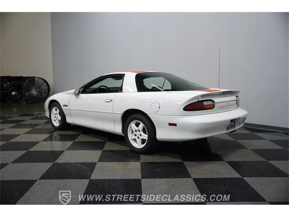1997 Chevrolet Camaro 4th Gen - Image 8 of 31
