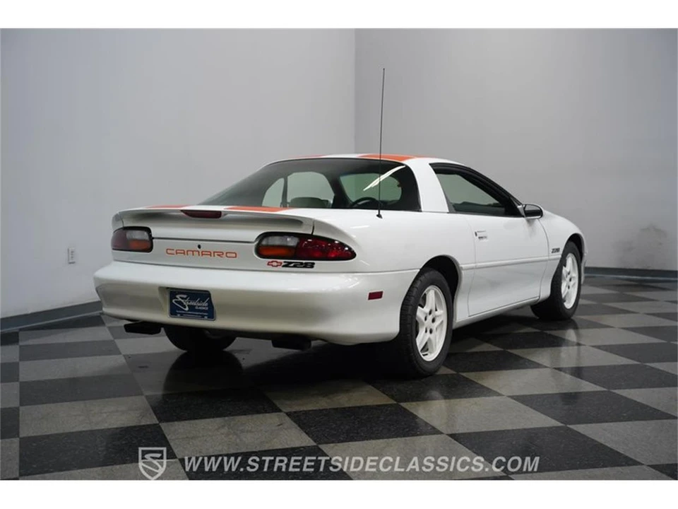 1997 Chevrolet Camaro 4th Gen - Image 10 of 31