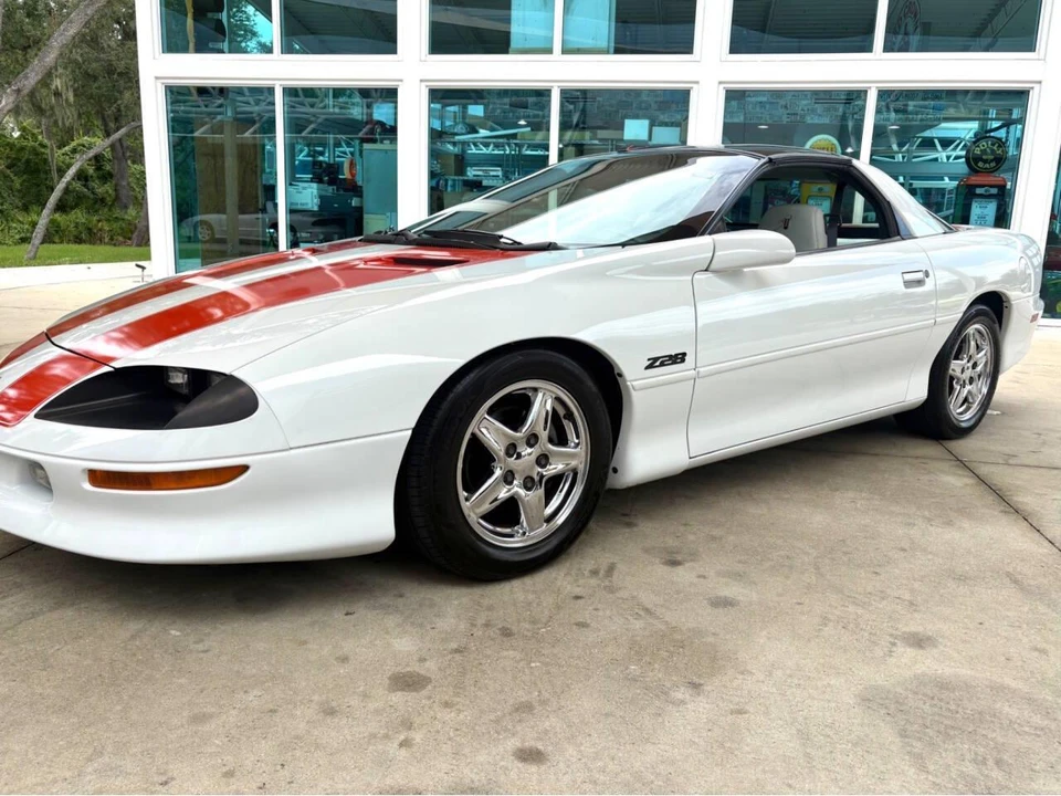 1997 Chevrolet Camaro 4th Gen - Image 12 of 31