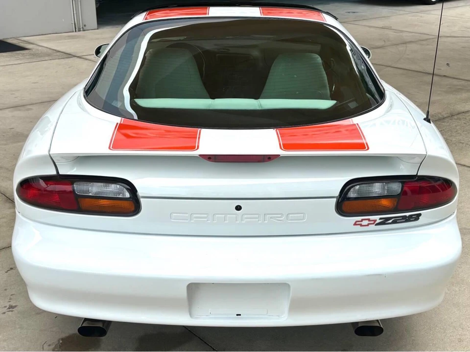 1997 Chevrolet Camaro 4th Gen - Image 8 of 31