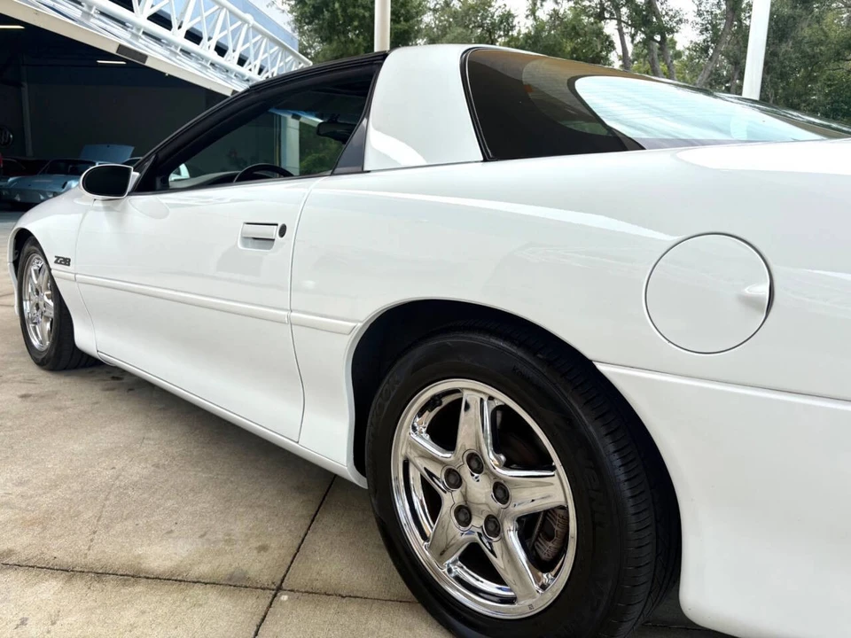 1997 Chevrolet Camaro 4th Gen - Image 14 of 31