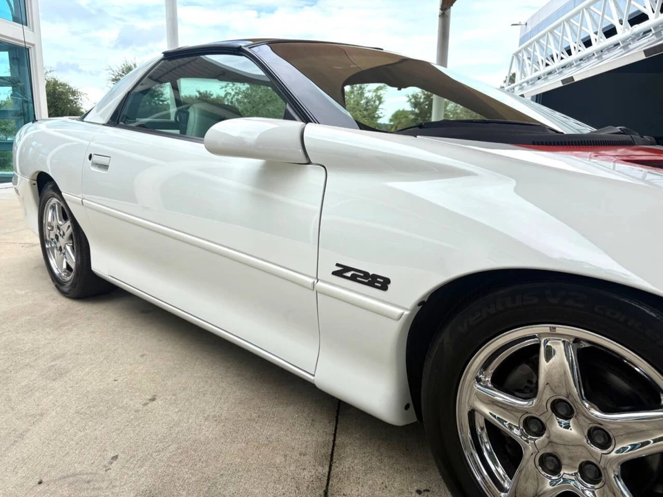 1997 Chevrolet Camaro 4th Gen - Image 18 of 31
