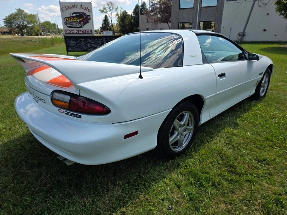 1997 Chevrolet Camaro 4th Gen - Image 9 of 21