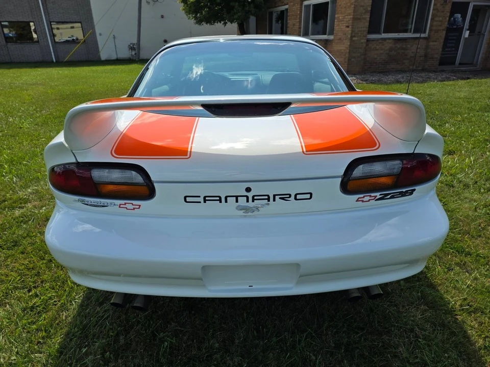 1997 Chevrolet Camaro 4th Gen - Image 11 of 21