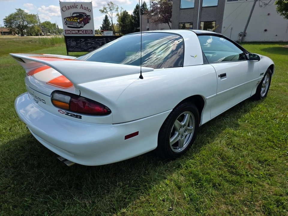 1997 Chevrolet Camaro 4th Gen - Image 9 of 21