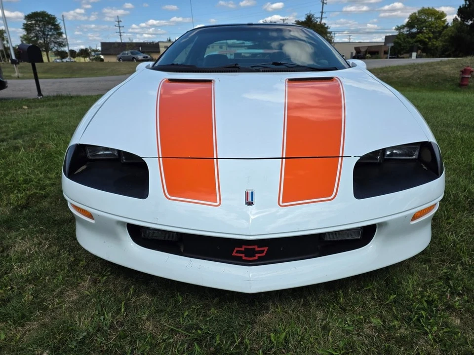 1997 Chevrolet Camaro 4th Gen - Image 4 of 21