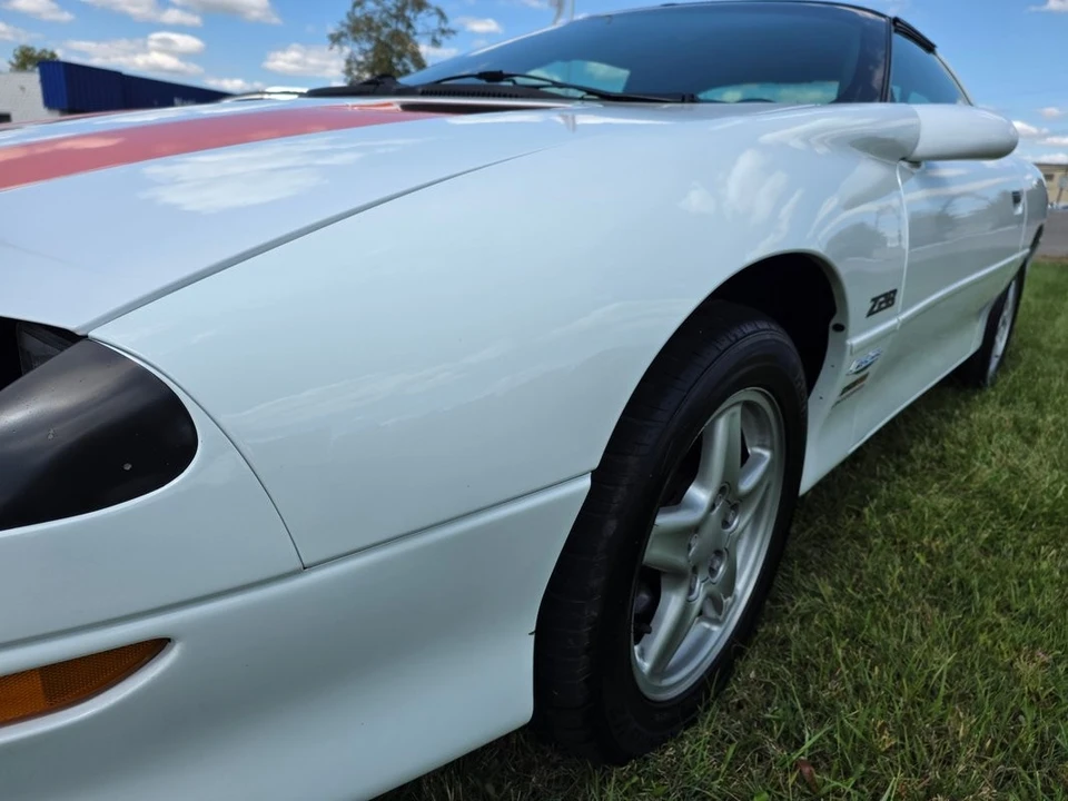 1997 Chevrolet Camaro 4th Gen - Image 3 of 21