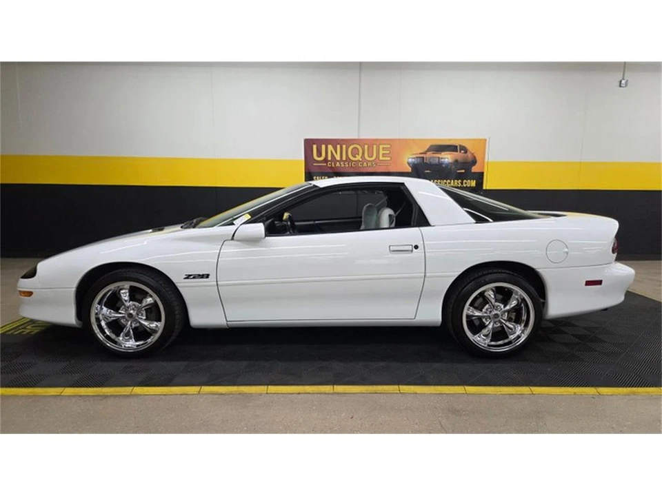 1997 Chevrolet Camaro 4th Gen - Image 7 of 31