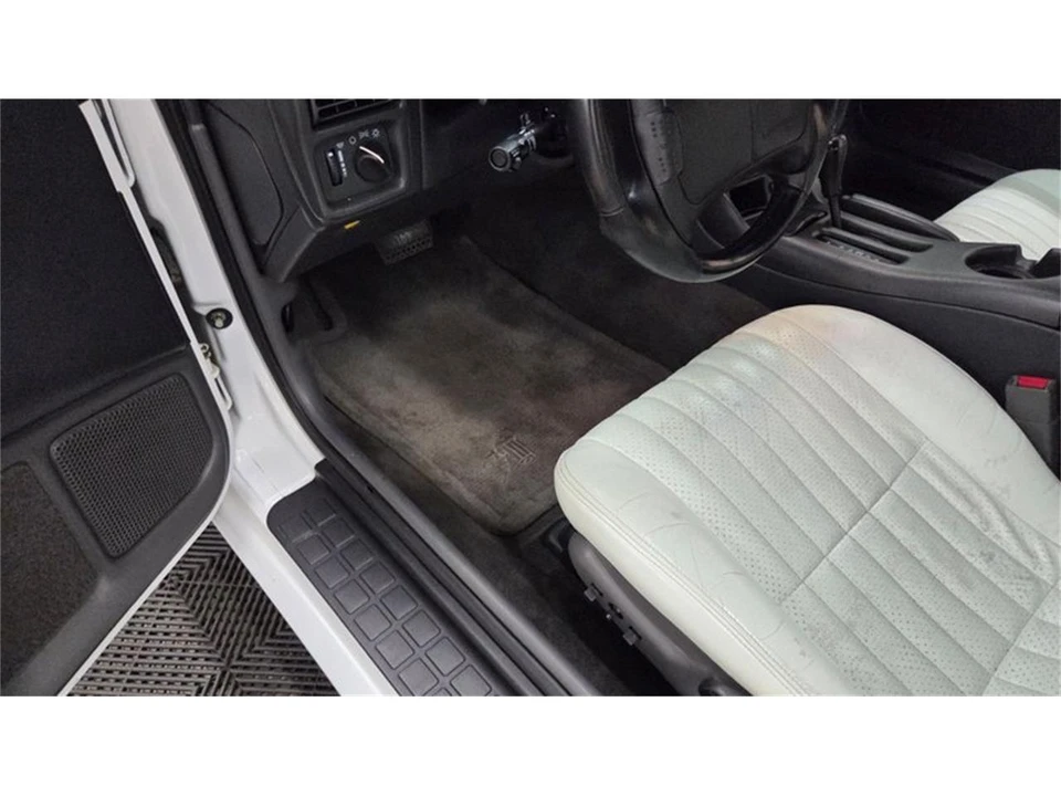 1997 Chevrolet Camaro 4th Gen - Image 22 of 31