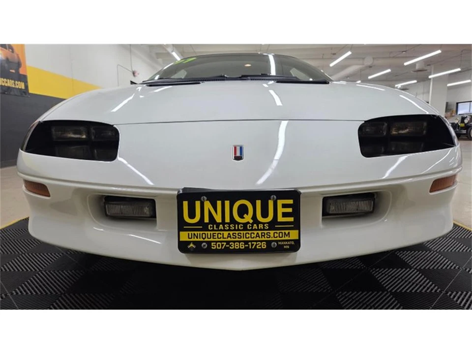 1997 Chevrolet Camaro 4th Gen - Image 9 of 31