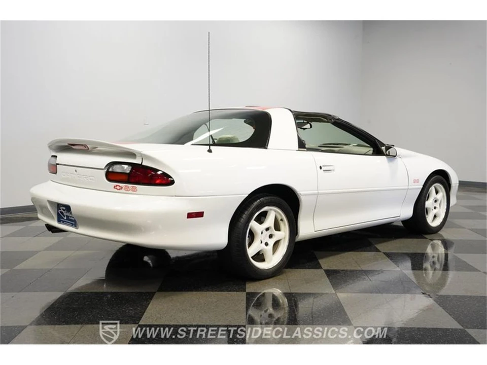 1997 Chevrolet Camaro 4th Gen - Image 11 of 31