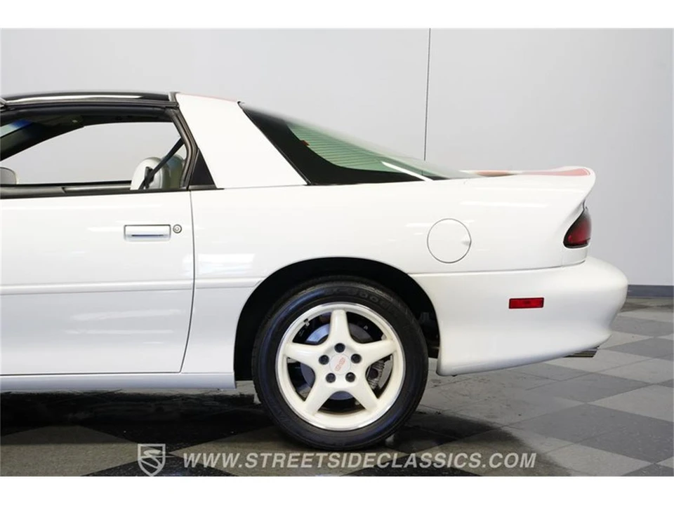 1997 Chevrolet Camaro 4th Gen - Image 23 of 31