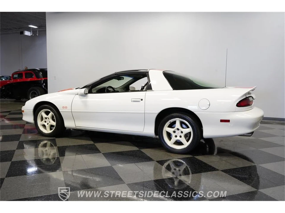 1997 Chevrolet Camaro 4th Gen - Image 7 of 31