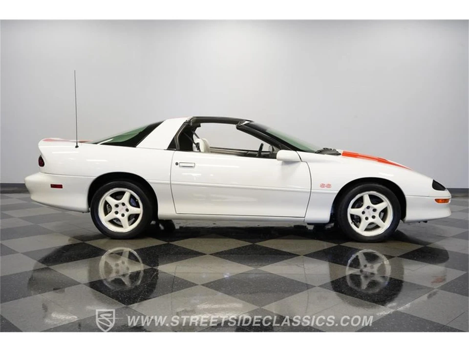 1997 Chevrolet Camaro 4th Gen - Image 13 of 31