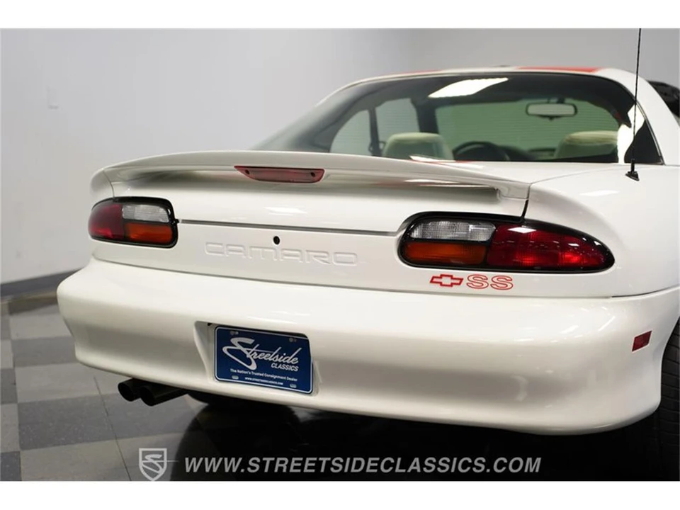 1997 Chevrolet Camaro 4th Gen - Image 25 of 31