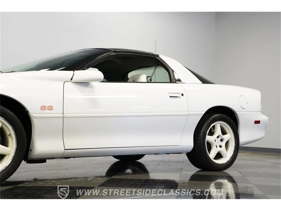 1997 Chevrolet Camaro 4th Gen - Image 21 of 31