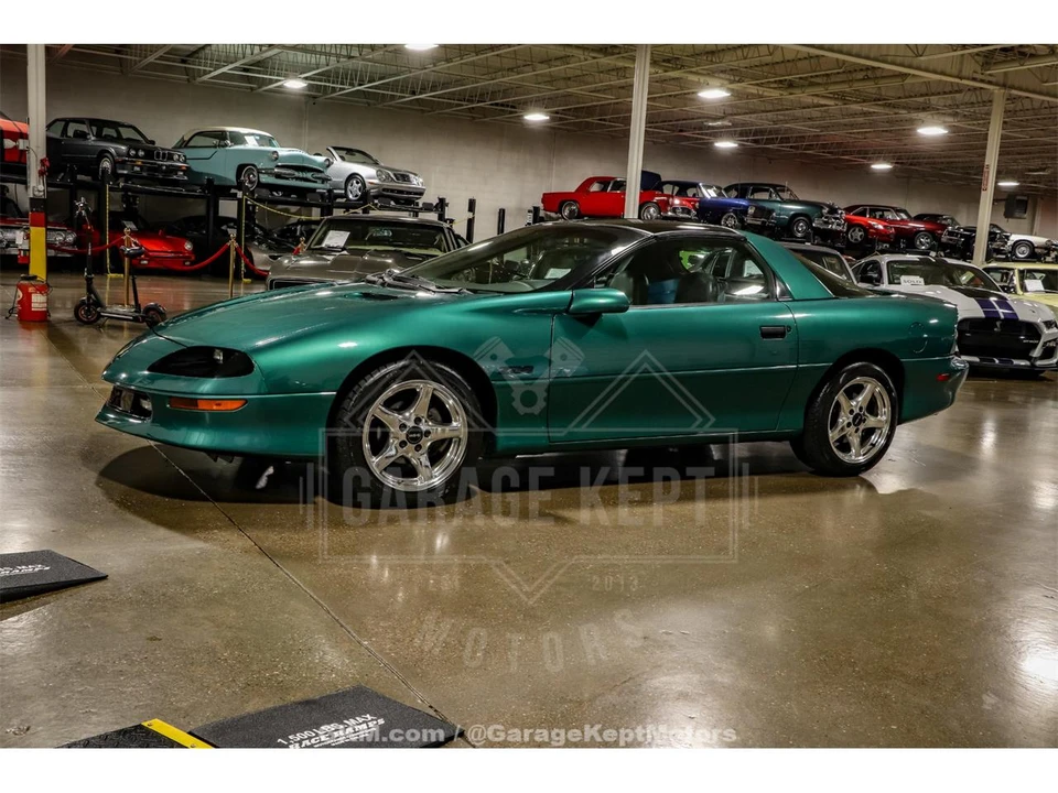 1997 Chevrolet Camaro 4th Gen - Image 4 of 31