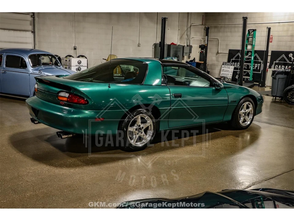 1997 Chevrolet Camaro 4th Gen - Image 9 of 31