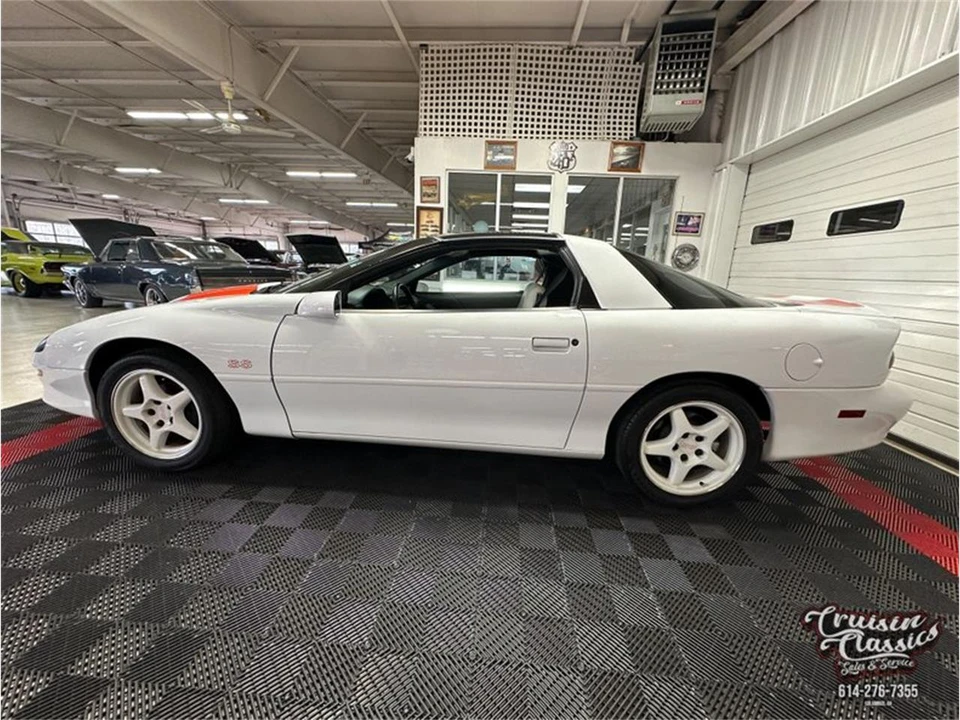 1997 Chevrolet Camaro 4th Gen - Image 17 of 31