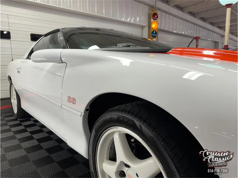 1997 Chevrolet Camaro 4th Gen - Image 4 of 31