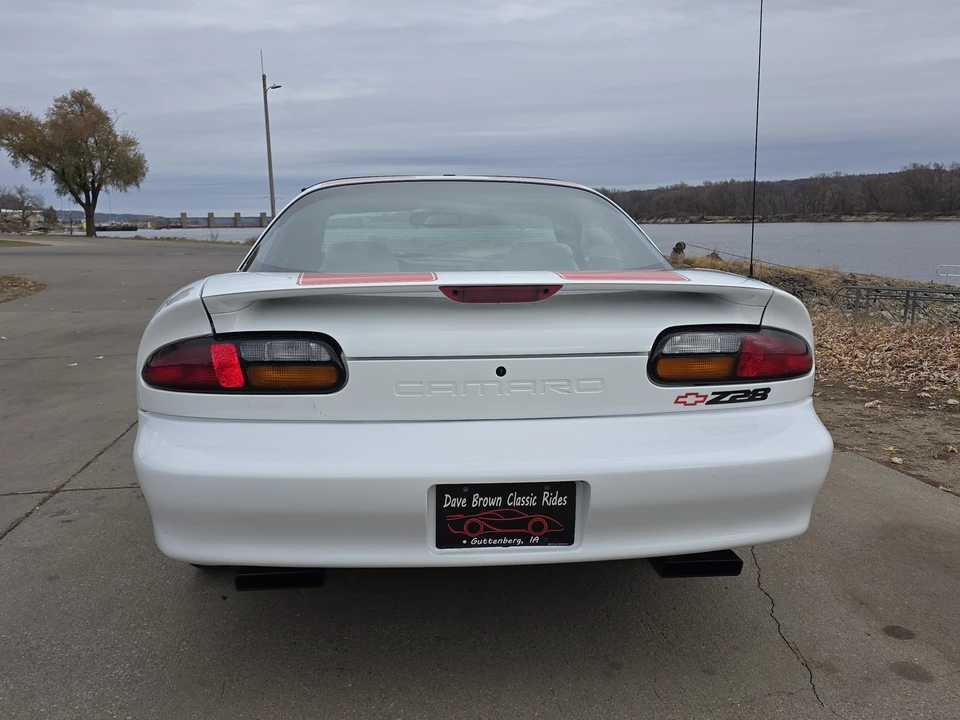 1997 Chevrolet Camaro 4th Gen - Image 6 of 31