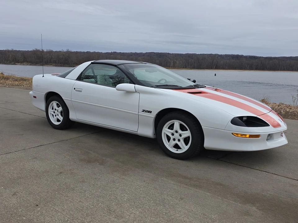 1997 Chevrolet Camaro 4th Gen - Image 14 of 31