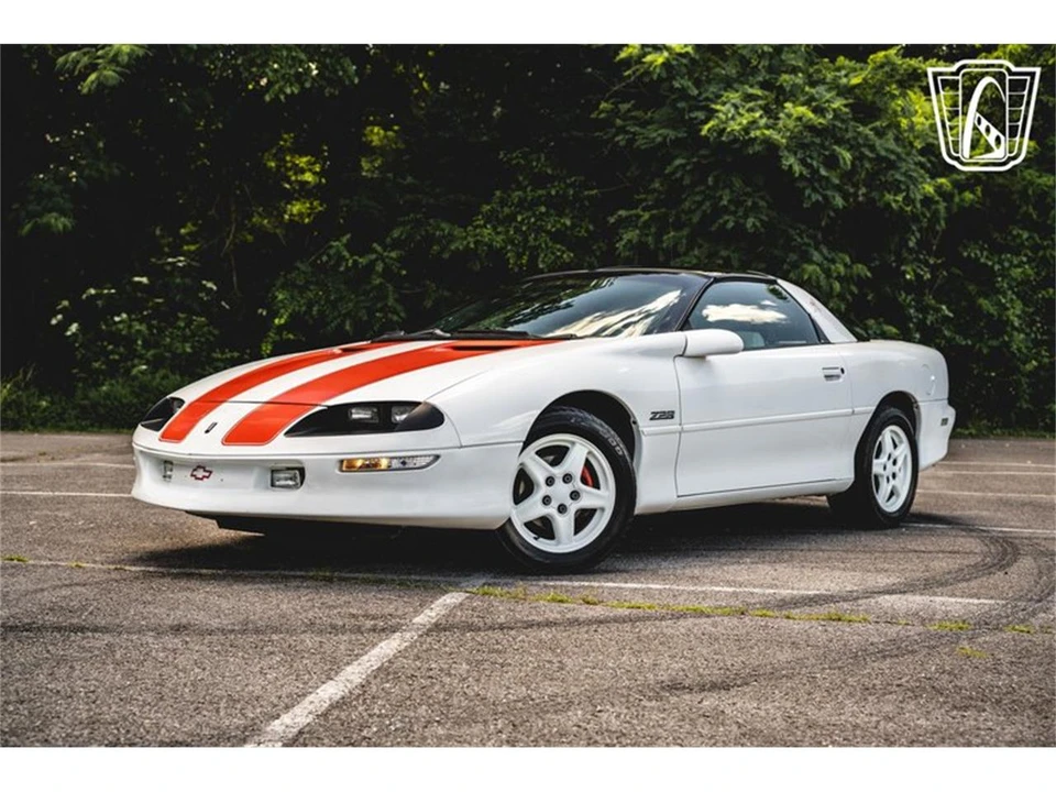 1997 Chevrolet Camaro 4th Gen - Image 2 of 31